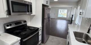 Stunningly Updated 2BR Home in Prime Bexley Location Gallery 5