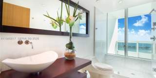 1643 Brickell Ave Gallery 22