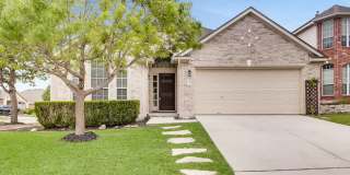 4-BEDROOM HOME IN LAKESIDE Gallery 1