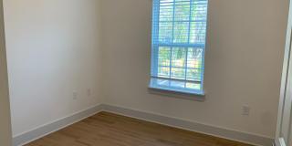 Beautiful Brand New Three Bedroom Apartment! Gallery 8