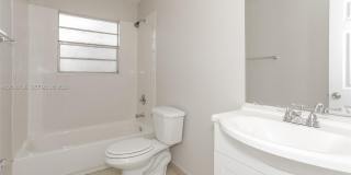 18931 NW 33rd Pl Gallery 13