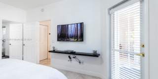 3165 Northeast 184th Street Gallery 16