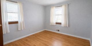 6301 Broad St Gallery 17