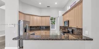 558 NW 118th Ave Gallery 16