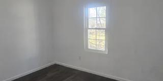 Cute 2 bedroom in East Springfield Gallery 9