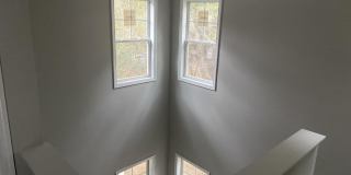 210 Jordan Lane Gallery 16