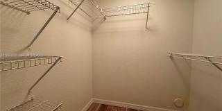 2557 Centergate Dr Gallery 54