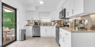 151 SE 9th Ct Gallery 12