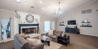 The Pointe Gallery 24