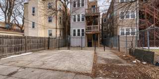 7944 S Ellis Avenue Gallery 14