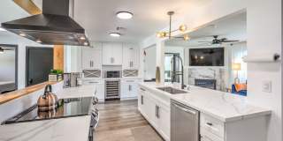 Vibrant, fully-furnished home near downtown with modern updates, pool & spa with flexible stay options! Gallery 16