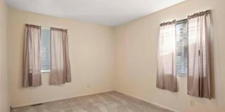 Spacious House for rent in Denver Gallery 15