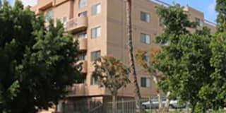 827 S Berendo St Gallery 1