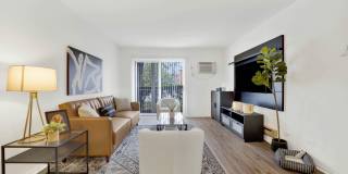 Lakehaven Gallery 17