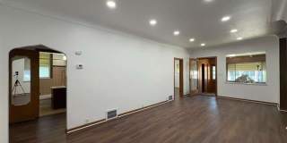 25 W Broadway Street Gallery 3