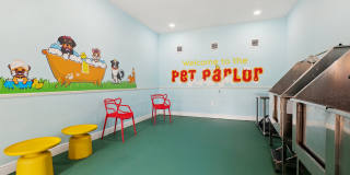 Fontainebleau Milton Gallery 15