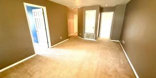 *MOVE IN SPECIAL* Gorgeous Four Bedroom home w/ Community POOL!! Gallery 16