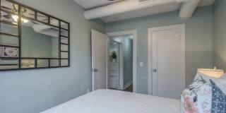 722 W 37th St - 3 Gallery 36