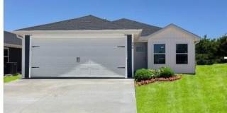 606 Cass Circle Gallery 1