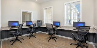 The Landing at Oyster Point Gallery 15