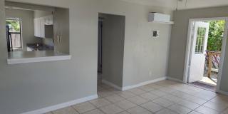 318 N Oleander Ave Gallery 4