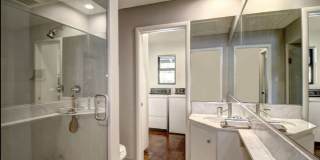 Elegant Fully Renovated 3/3 in Fair Oaks! Gallery 16