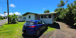 Central Hilo 3BD/1BA Home | Water, Gas & Yard Included | $1,700 Gallery 1