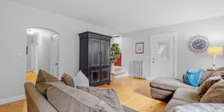 989 Union Street Gallery 34