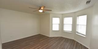 Yorkshire Village Apartments Gallery 4
