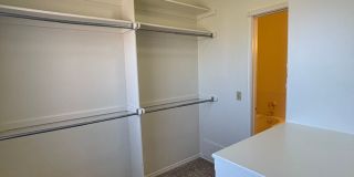 3br 2.5ba on Surrey Hills Golf Course!! Gallery 23