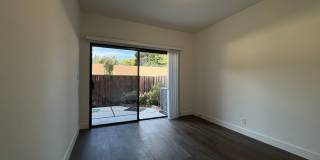 Updated 3 BR Condo at The Enclave in Redwood Oaks Updated 3 BR Condo at The Enclave in Redwood Oaks Gallery 20