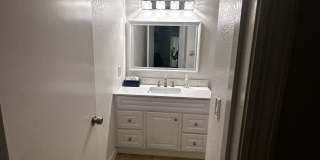 1051 Forrest Nelson Boulevard Gallery 24