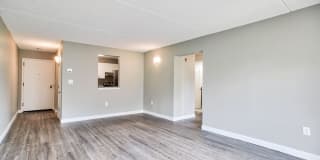 Harbor Point on the Bay Gallery 11