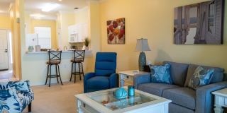 *** CHARMING 2/BEDS 2/BATHS***FOREST GLEN**8 GOLF & CC***RESORT STYLE LIVING*** Gallery 1