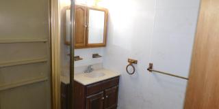 83 Forest Street Gallery 15