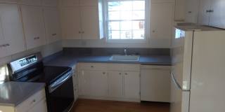 2 BED/1 BATH HOME IN NEWLANDS AVAILABLE June 15th! Gallery 6