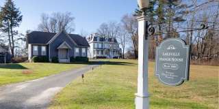 33 Sharon Road Gallery 13