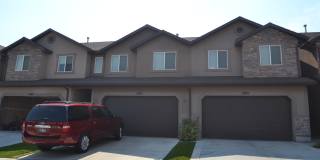 3 Bed 2.5 Bath Townhome in Saratoga Springs! Gallery 1