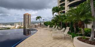 66 Queen Street unit: 1605 Gallery 22