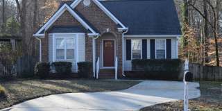 Beautiful 3 bedroom ranch home close to Downtown Cary Gallery 1