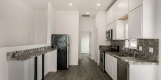 1933 E Monroe Street unit: 1 Gallery 4