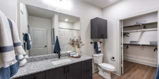 Domain Benbrook Gallery 3