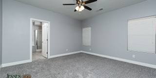 3 Bedroom  Home in Hurricane Gallery 9