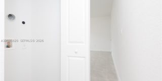 2636 SE 8th Ct Gallery 9