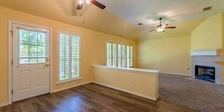 Beautiful 4 bedroom, 2 bathroom home in Round Rock! Gallery 17