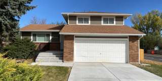 Spacious West-Side Tri-Level Home Spacious West-Side Tri-Level Home Gallery 1