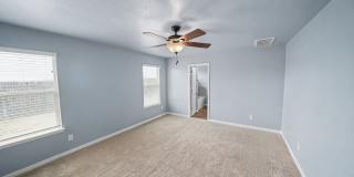 Modern 4-Bed Home with Open Layout in New Braunfels - Realtor Commission: $500 Gallery 22