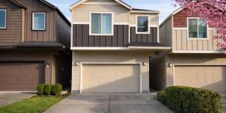 Beautiful Newly Built 2-Story Home in Evergreen for Lease - 13106 NE 25th St. Gallery 1