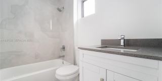 1165 NW 8th Ave Gallery 8