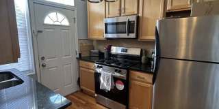 2253 W. Rosemont, Gallery 6